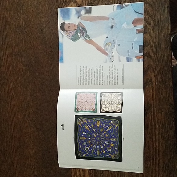 Hermes scarf booklet - Picture 6 of 8